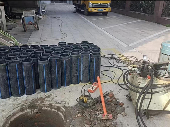 无棣PE置换管厂家 DN315置换管 非开挖管短管置换